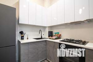 1-к квартира, посуточно, 33м2, 1/18 этаж