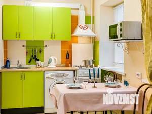 2-к квартира, посуточно, 52м2, 1/1 этаж