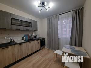 1-к квартира, посуточно, 35м2, 9/20 этаж