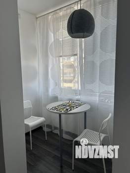 Студия квартира, посуточно, 35м2, 7/25 этаж