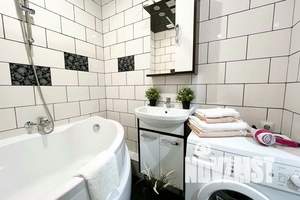 2-к квартира, посуточно, 54м2, 1/1 этаж