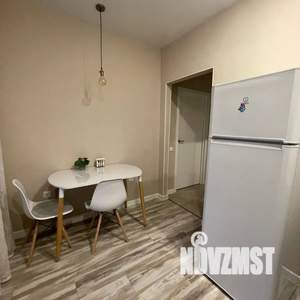 1-к квартира, посуточно, 33м2, 9/23 этаж