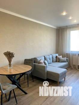 2-к квартира, посуточно, 45м2, 13/25 этаж