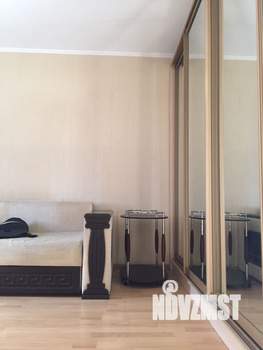 1-к квартира, посуточно, 27м2, 2/9 этаж