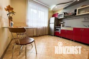 1-к квартира, посуточно, 40м2, 3/10 этаж