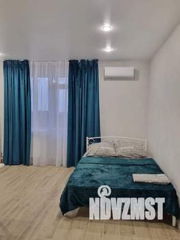 Студия квартира, посуточно, 28м2, 11/25 этаж