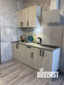 Студия квартира, посуточно, 28м2, 6/18 этаж