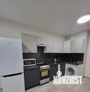 2-к квартира, посуточно, 65м2, 7/25 этаж