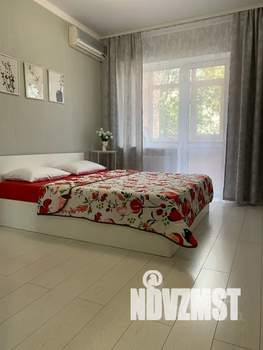 2-к квартира, посуточно, 38м2, 2/24 этаж