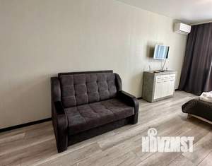 Студия квартира, посуточно, 35м2, 9/22 этаж