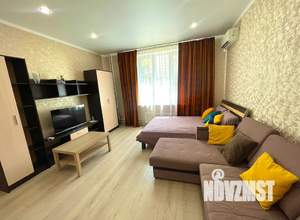 1-к квартира, посуточно, 38м2, 1/18 этаж