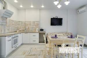 2-к квартира, посуточно, 50м2, 1/20 этаж