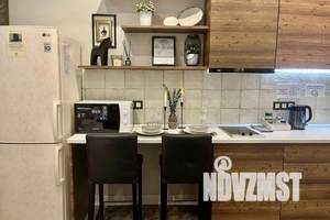 1-к квартира, посуточно, 32м2, 1/3 этаж