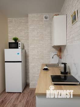 Студия квартира, посуточно, 25м2, 7/18 этаж