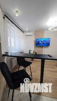 Студия квартира, посуточно, 45м2, 15/24 этаж