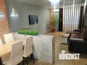 Студия квартира, посуточно, 60м2, 1/24 этаж