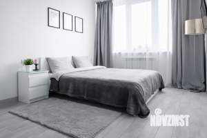 Студия квартира, посуточно, 27м2, 10/32 этаж