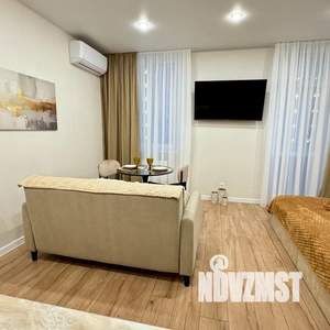 Студия квартира, посуточно, 30м2, 6/25 этаж