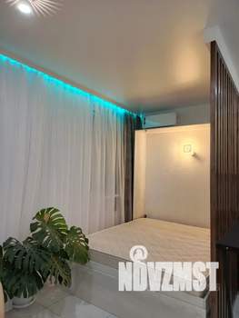 Студия квартира, посуточно, 30м2, 21/25 этаж