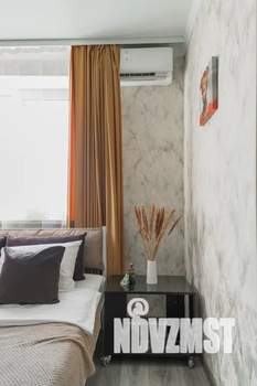 1-к квартира, посуточно, 37м2, 8/22 этаж