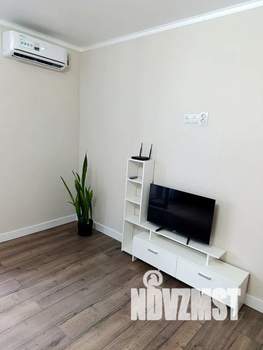 Студия квартира, посуточно, 36м2, 5/18 этаж