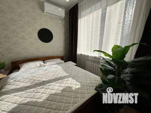 1-к квартира, посуточно, 40м2, 6/22 этаж