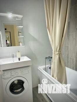 Студия квартира, посуточно, 35м2, 3/17 этаж