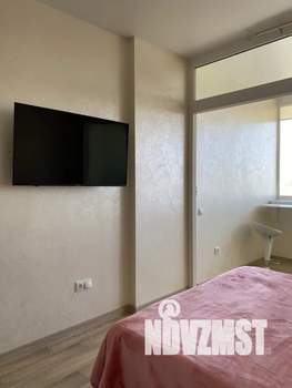 Студия квартира, посуточно, 28м2, 21/32 этаж