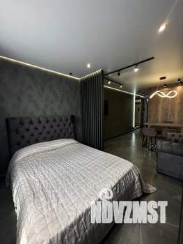 Студия квартира, посуточно, 30м2, 10/32 этаж
