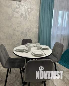 1-к квартира, посуточно, 38м2, 7/18 этаж