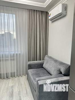 2-к квартира, посуточно, 45м2, 10/33 этаж