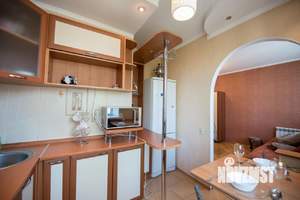 2-к квартира, посуточно, 52м2, 1/1 этаж