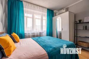 1-к квартира, посуточно, 40м2, 7/10 этаж