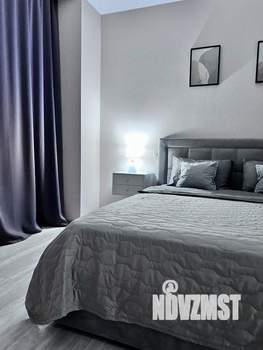 Студия квартира, посуточно, 35м2, 24/25 этаж