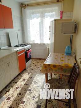 2-к квартира, посуточно, 44м2, 8/9 этаж