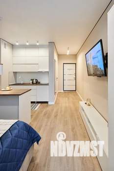 Студия квартира, посуточно, 35м2, 13/24 этаж