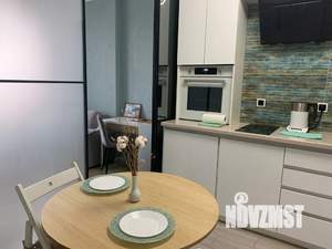 2-к квартира, посуточно, 40м2, 7/25 этаж