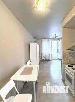 Студия квартира, на длительный срок, 30м2, 3/18 этаж