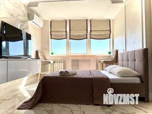 Студия квартира, посуточно, 30м2, 22/32 этаж