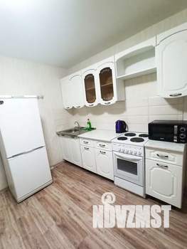 1-к квартира, посуточно, 40м2, 2/18 этаж