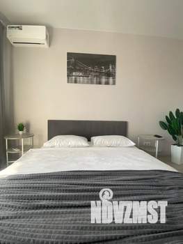 1-к квартира, посуточно, 35м2, 3/25 этаж