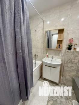 1-к квартира, посуточно, 38м2, 2/9 этаж