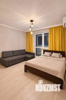 Студия квартира, посуточно, 38м2, 18/24 этаж