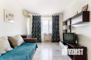 1-к квартира, посуточно, 35м2, 3/6 этаж