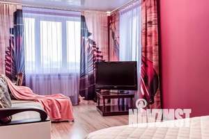 2-к квартира, посуточно, 70м2, 13/19 этаж