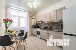 1-к квартира, посуточно, 38м2, 5/25 этаж