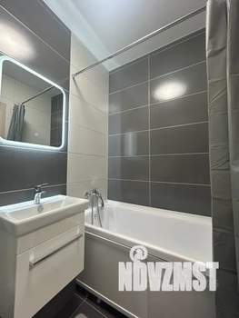 1-к квартира, посуточно, 40м2, 9/18 этаж