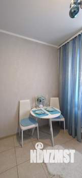 1-к квартира, посуточно, 40м2, 10/18 этаж