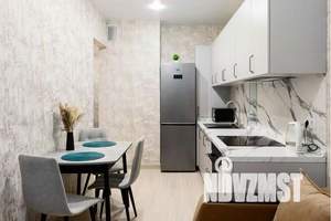 1-к квартира, посуточно, 40м2, 7/25 этаж