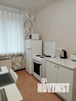 1-к квартира, посуточно, 40м2, 2/18 этаж